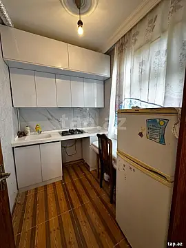 Kirayə verilir 2 otaqlı mənzil 50 m²