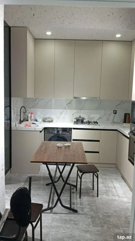 Satılır 3 otaqlı yeni tikili 71 m²