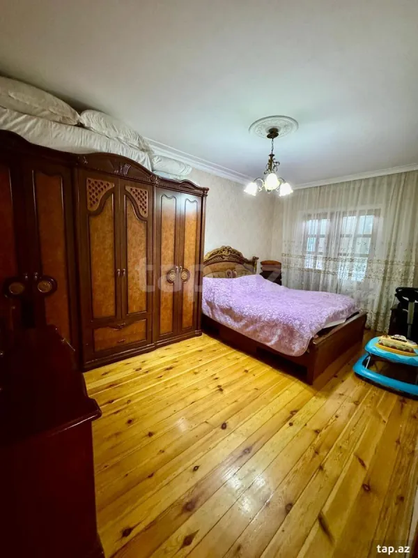Satılır 4 otaqlı mənzil 115 m²