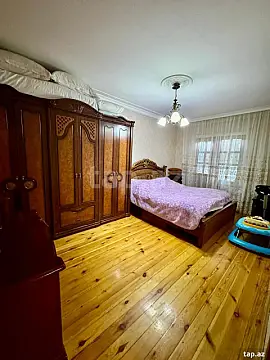 Satılır 4 otaqlı mənzil 115 m²