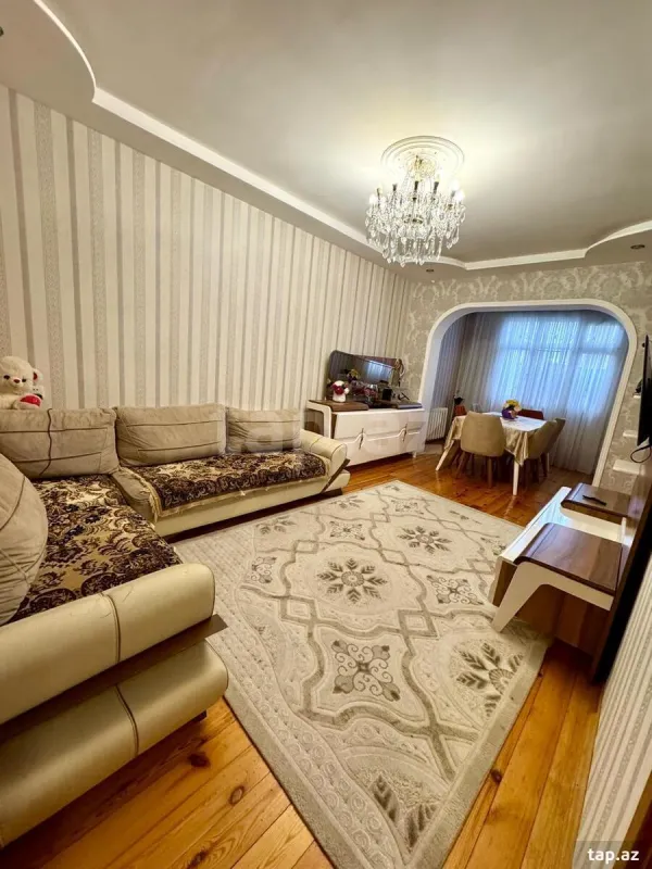 Satılır 4 otaqlı mənzil 115 m²
