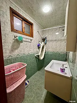 Satılır 4 otaqlı mənzil 115 m²
