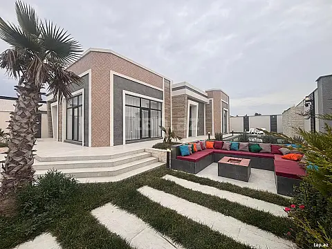 Satılır 5 otaqlı həyət evi 220 m²