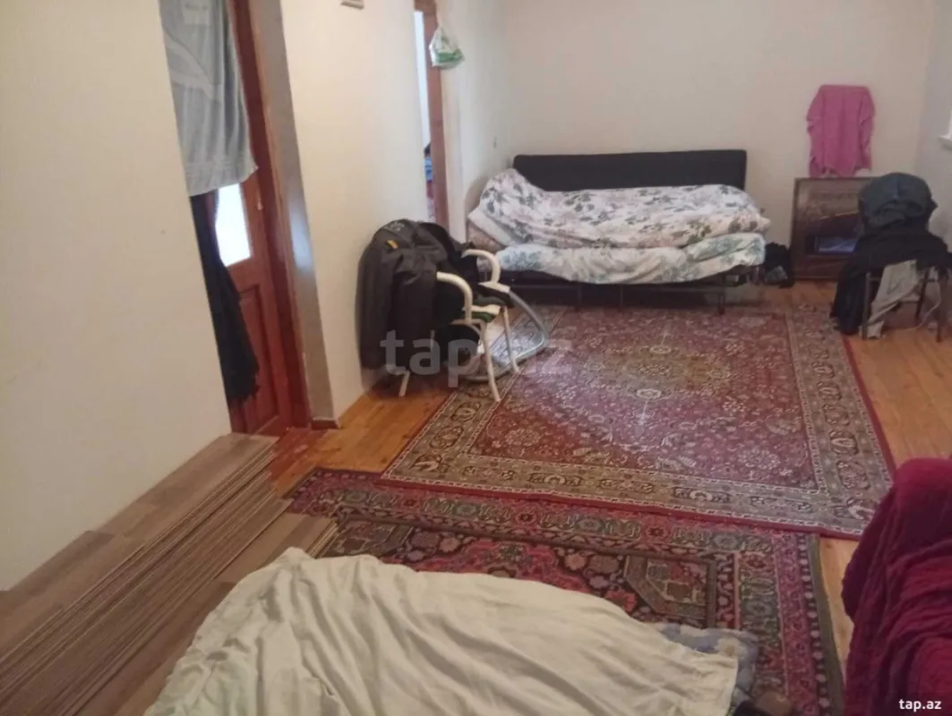 Satılır 4 otaqlı həyət evi 100 m²