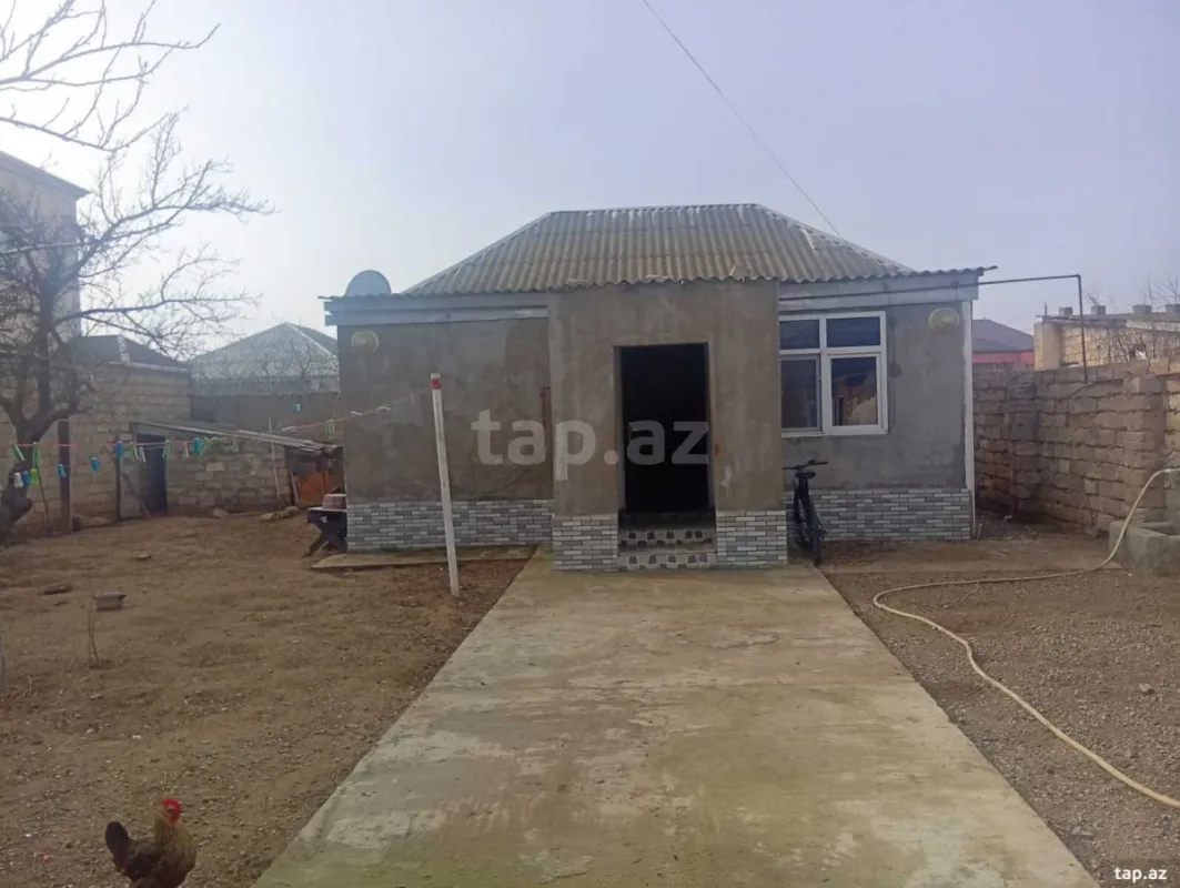 Satılır 4 otaqlı həyət evi 100 m²