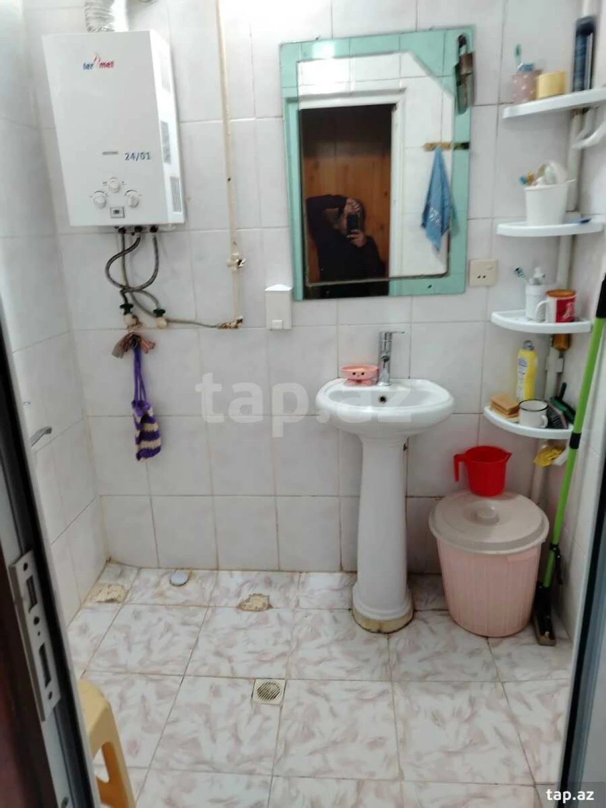 Satılır 5 otaqlı mənzil 110 m²