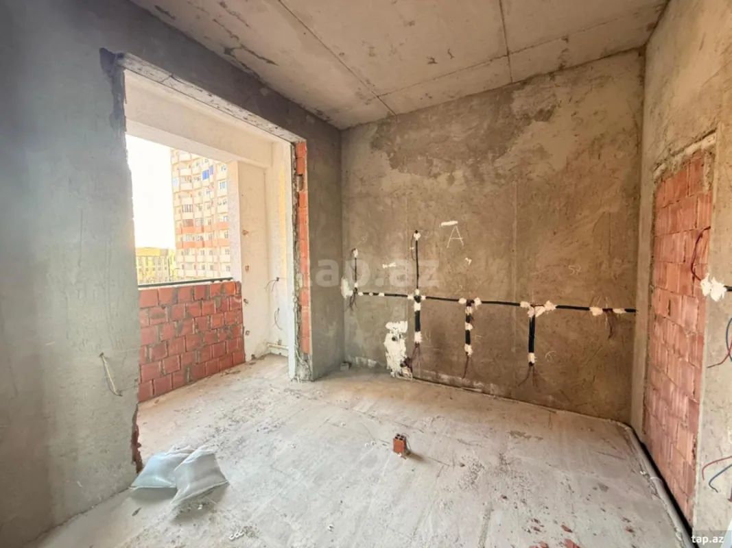 Satılır 3 otaqlı yeni tikili 98 m²