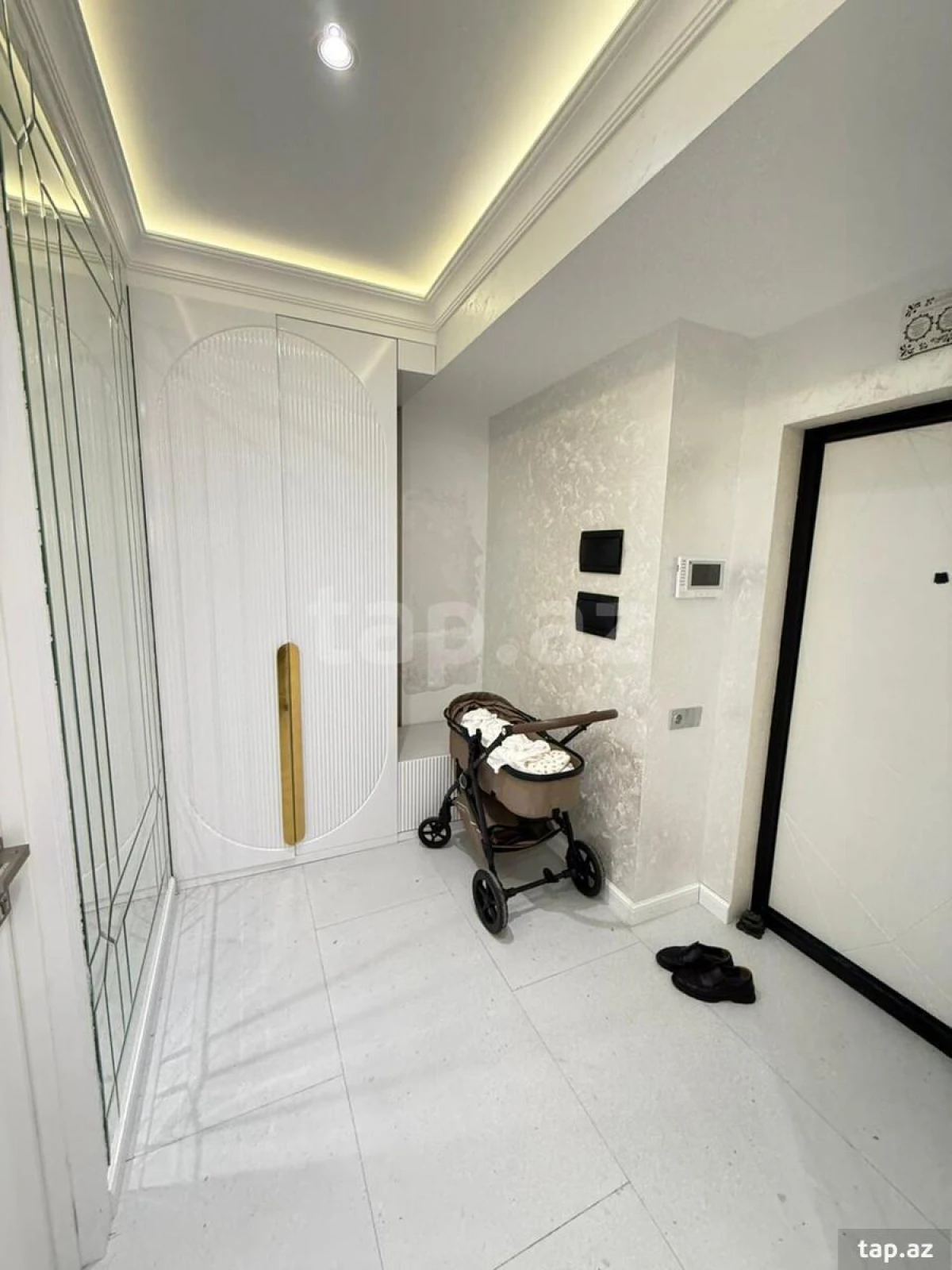 Satılır 3 otaqlı yeni tikili 116 m²