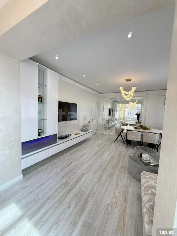 Satılır 3 otaqlı yeni tikili 116 m²