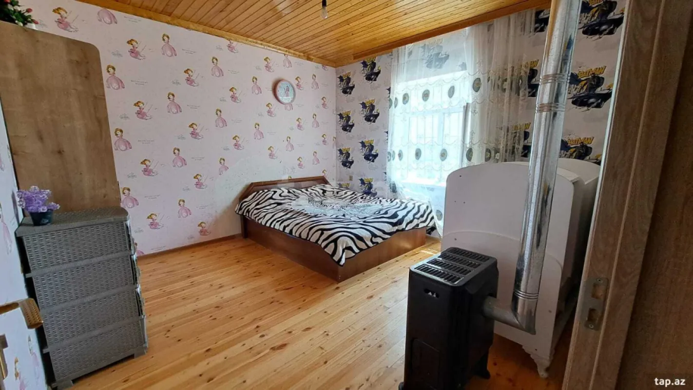 Satılır 4 otaqlı həyət evi 120 m²