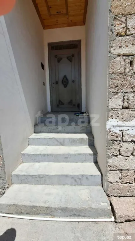 Satılır 4 otaqlı həyət evi 120 m²