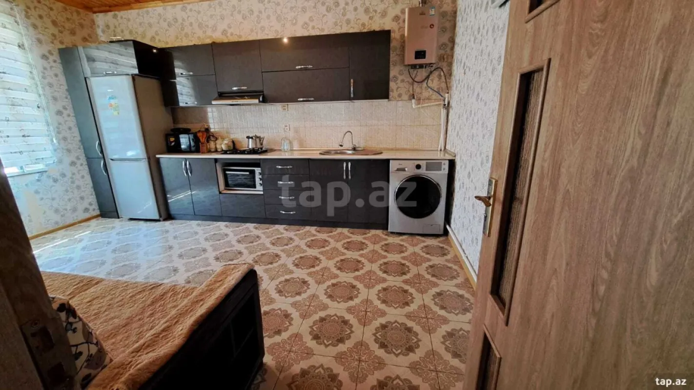 Satılır 4 otaqlı həyət evi 120 m²