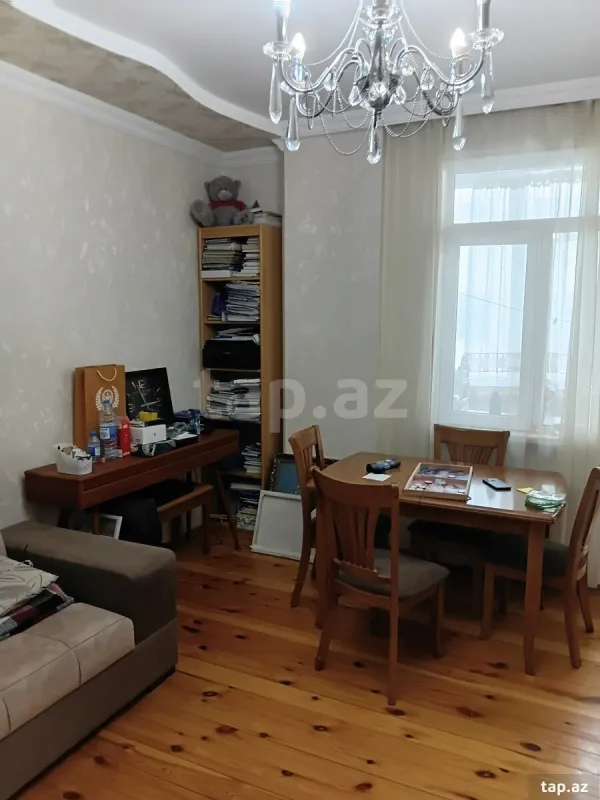 Kirayə verilir 2 otaqlı yeni tikili 50 m²