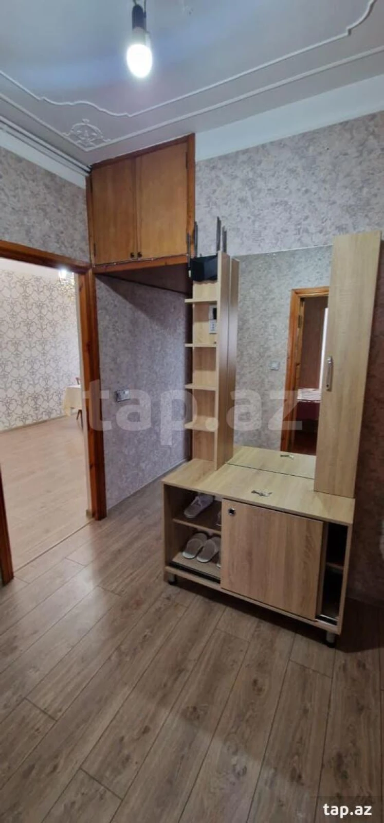 Kirayə verilir 2 otaqlı mənzil 75 m²