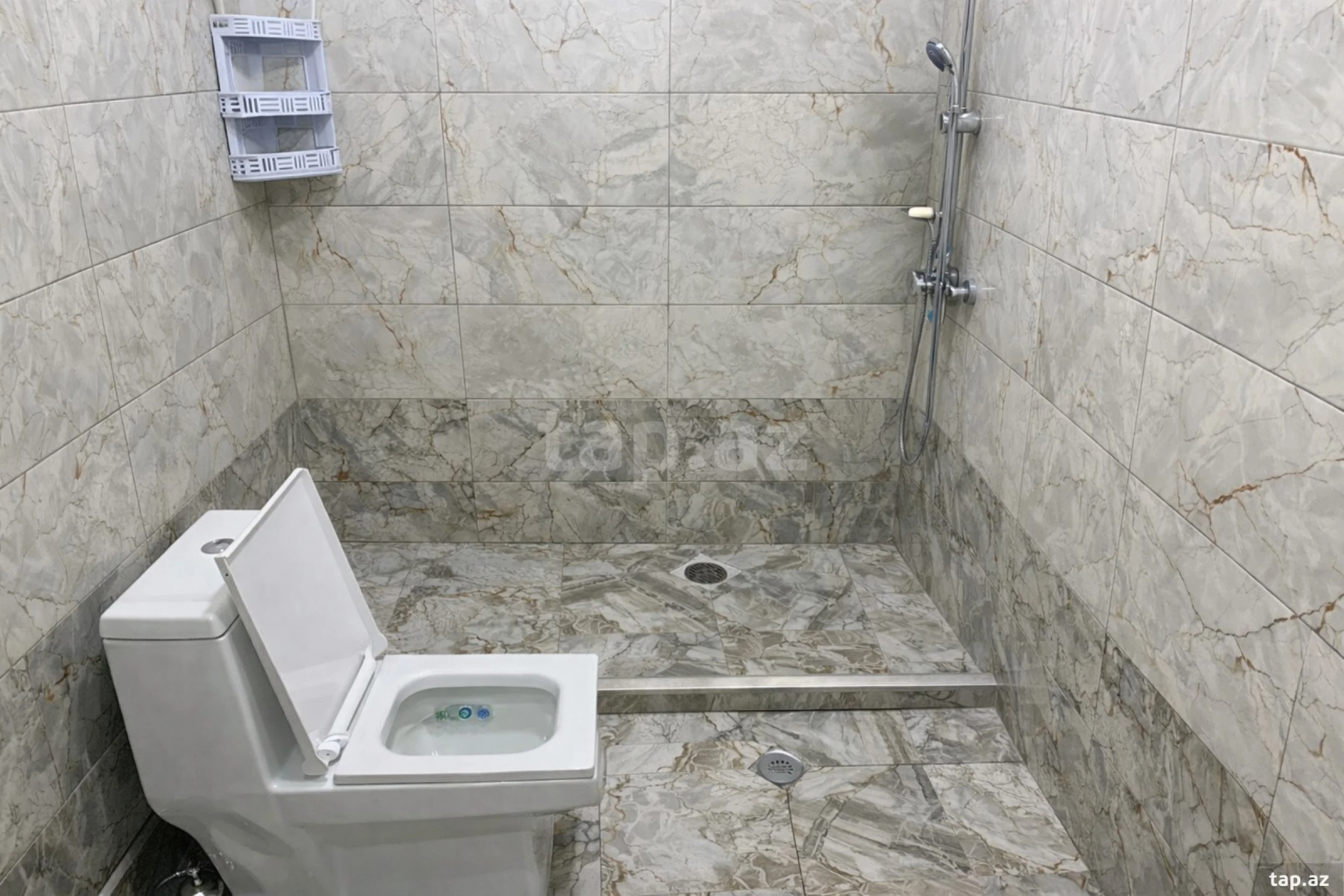 Satılır 2 otaqlı yeni tikili 70 m²