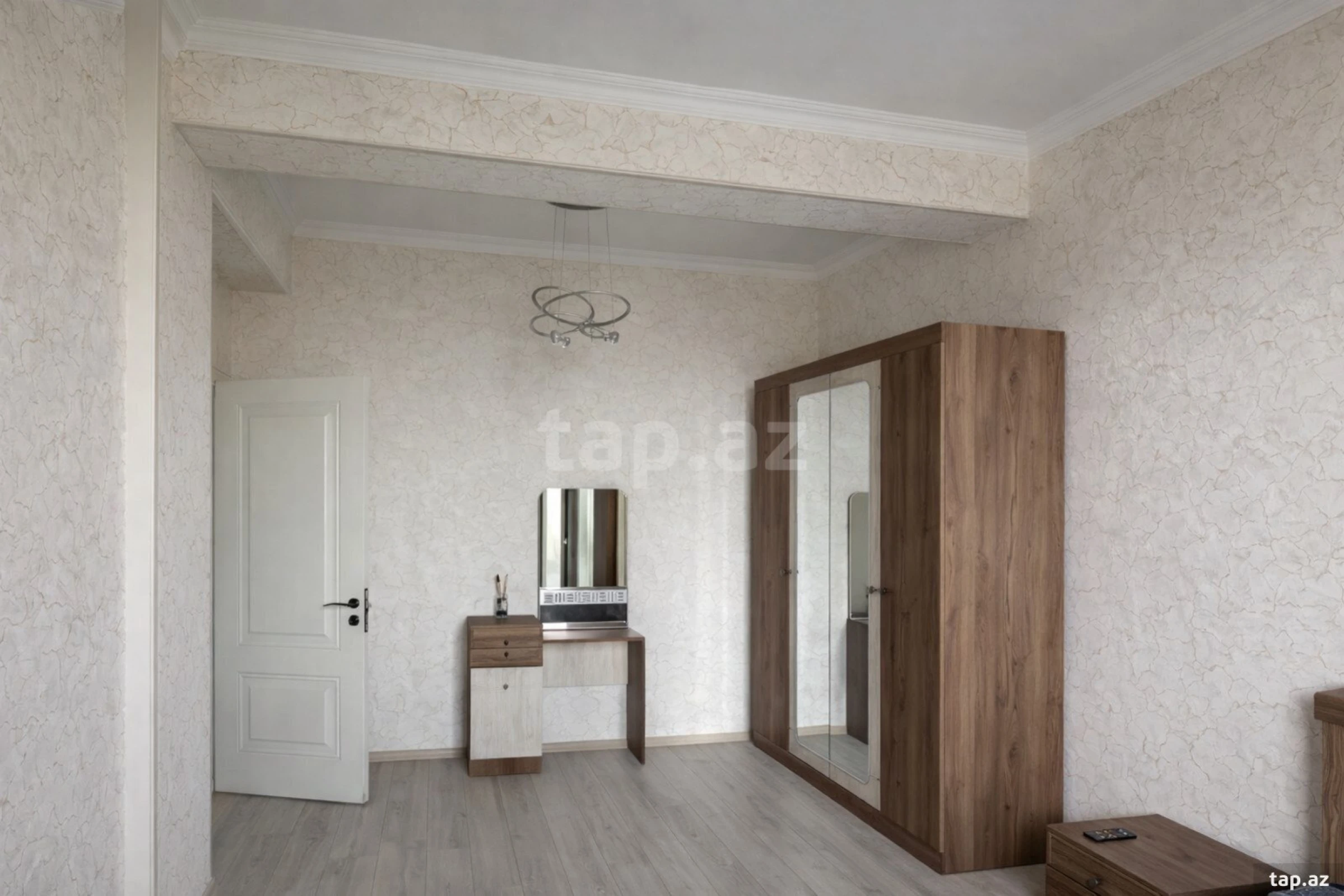 Satılır 2 otaqlı yeni tikili 70 m²