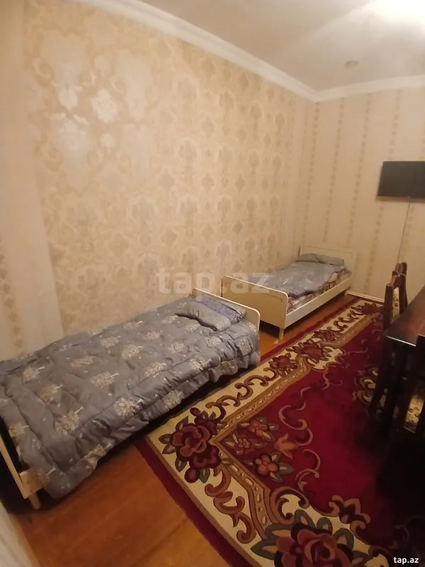 Kirayə verilir 2 otaqlı mənzil 86 m²