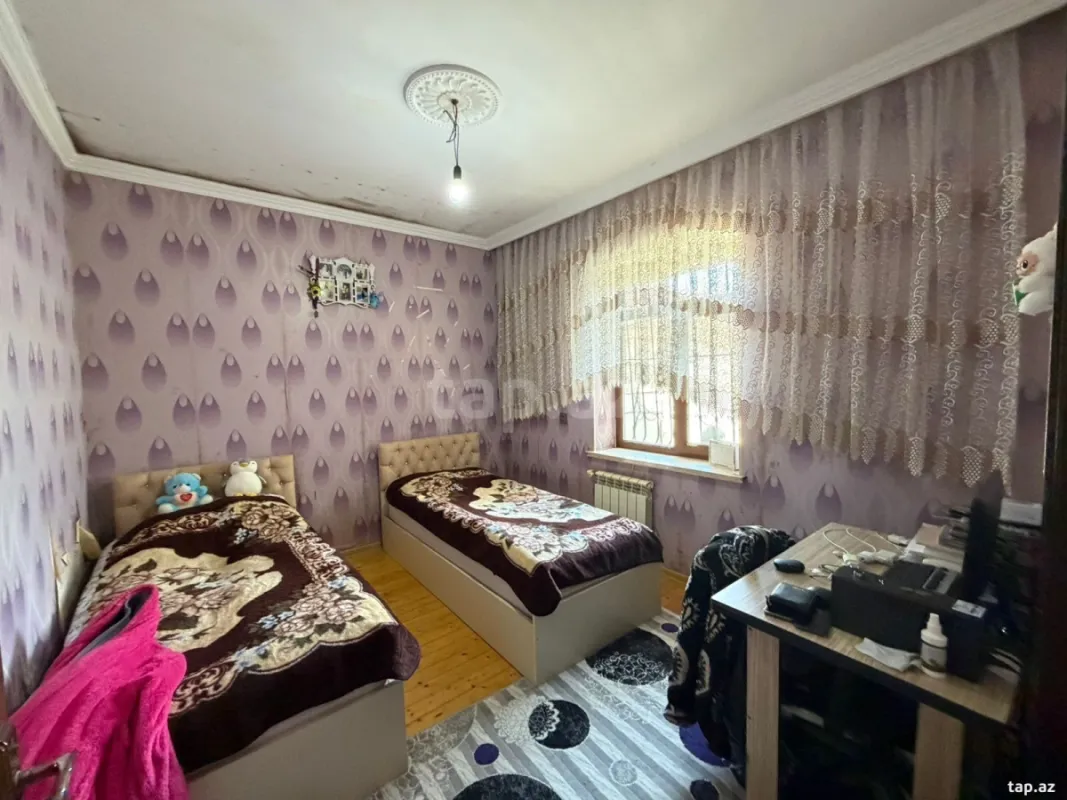 Satılır 3 otaqlı həyət evi 100 m²