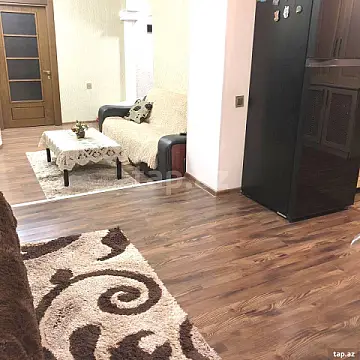 Kirayə verilir 4 otaqlı mənzil 80 m²