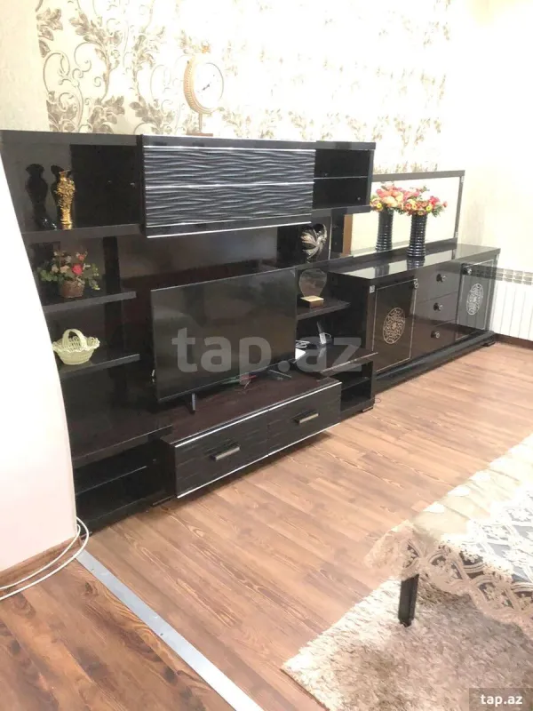 Kirayə verilir 4 otaqlı mənzil 80 m²