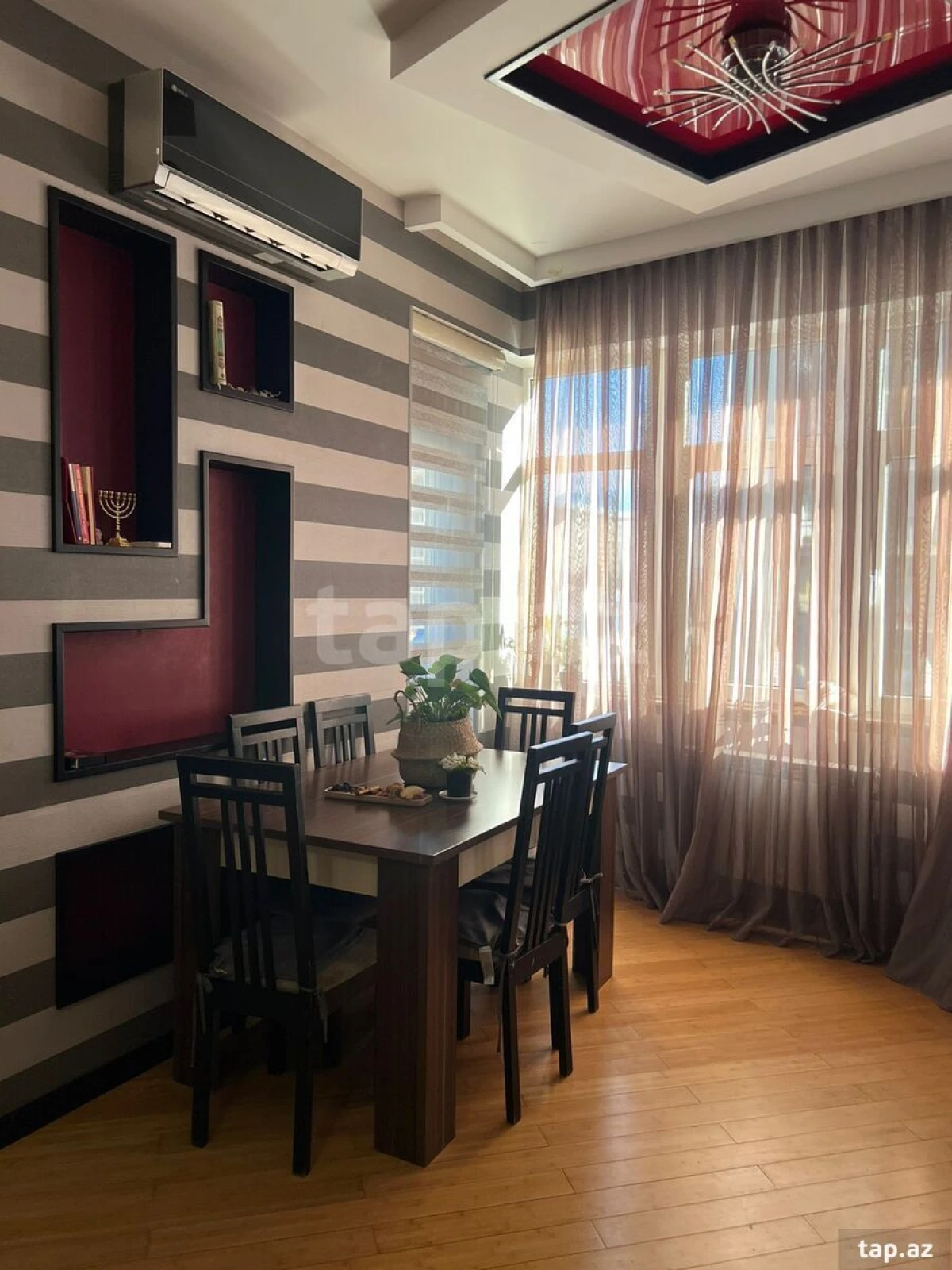 Satılır 3 otaqlı yeni tikili 93 m²