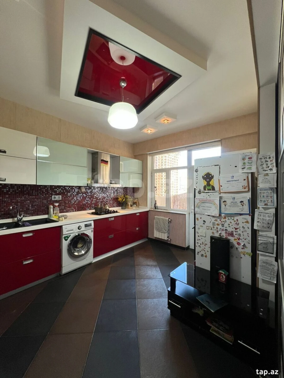 Satılır 3 otaqlı yeni tikili 93 m²