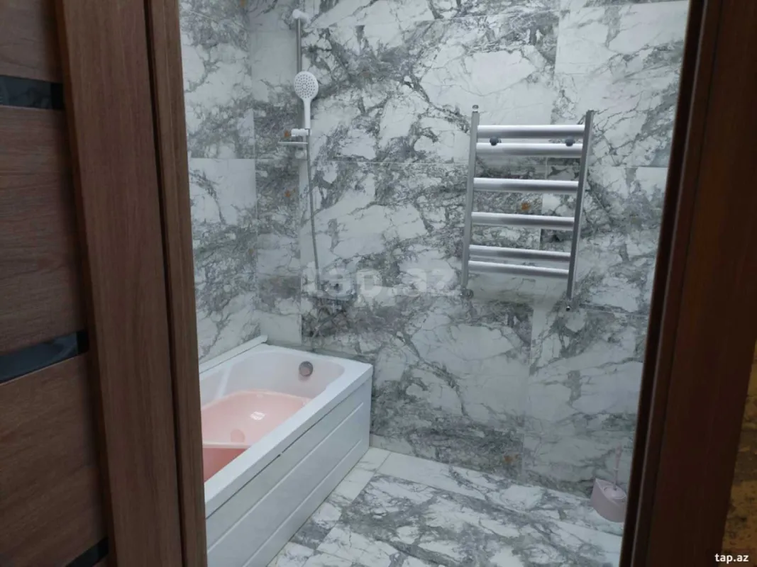 Kirayə verilir 2 otaqlı yeni tikili 64 m²