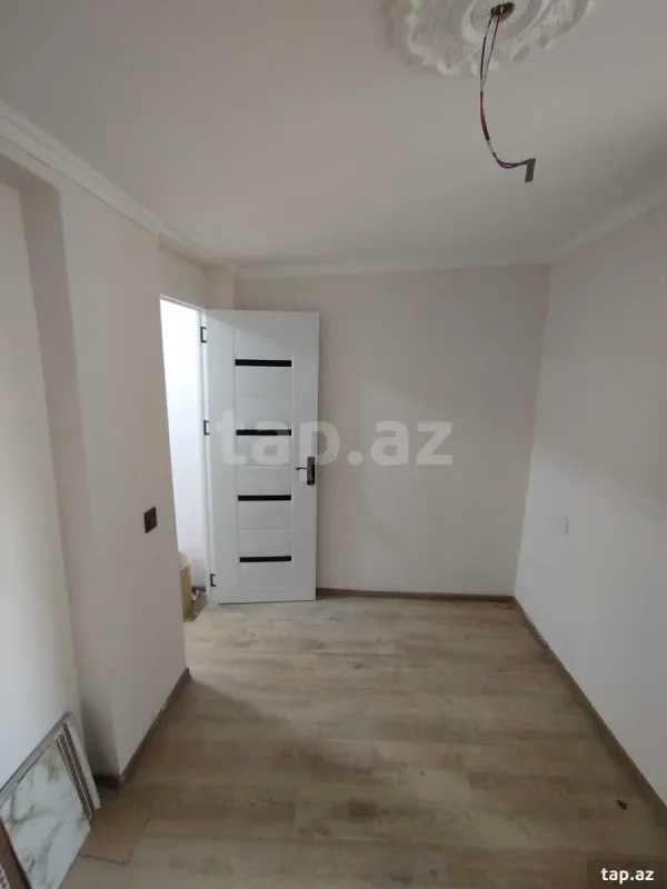 Satılır 3 otaqlı mənzil 45 m²