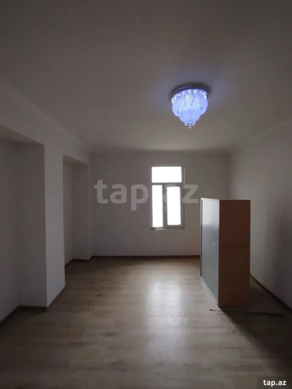 Satılır 3 otaqlı mənzil 45 m²