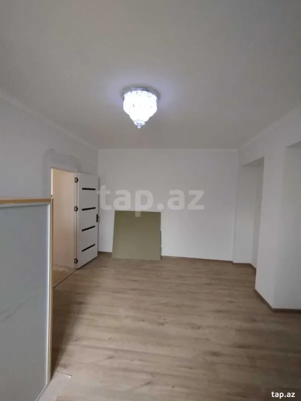 Satılır 3 otaqlı mənzil 45 m²
