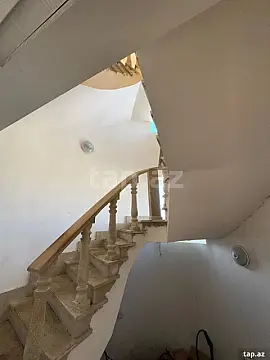 Satılır 7 otaqlı həyət evi 320 m²