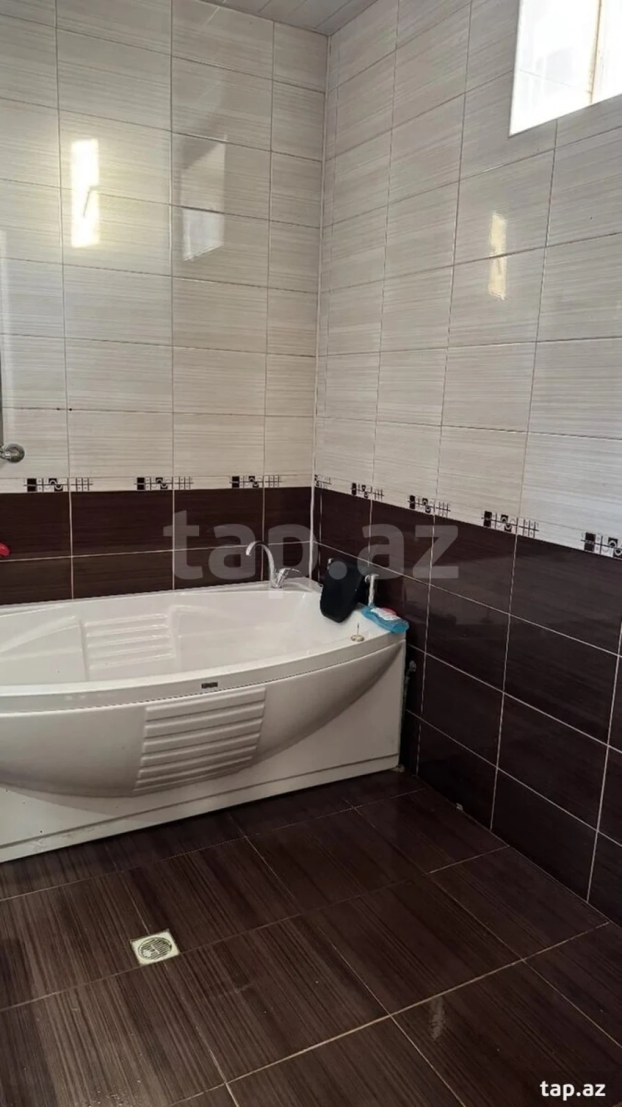 Satılır 7 otaqlı həyət evi 320 m²