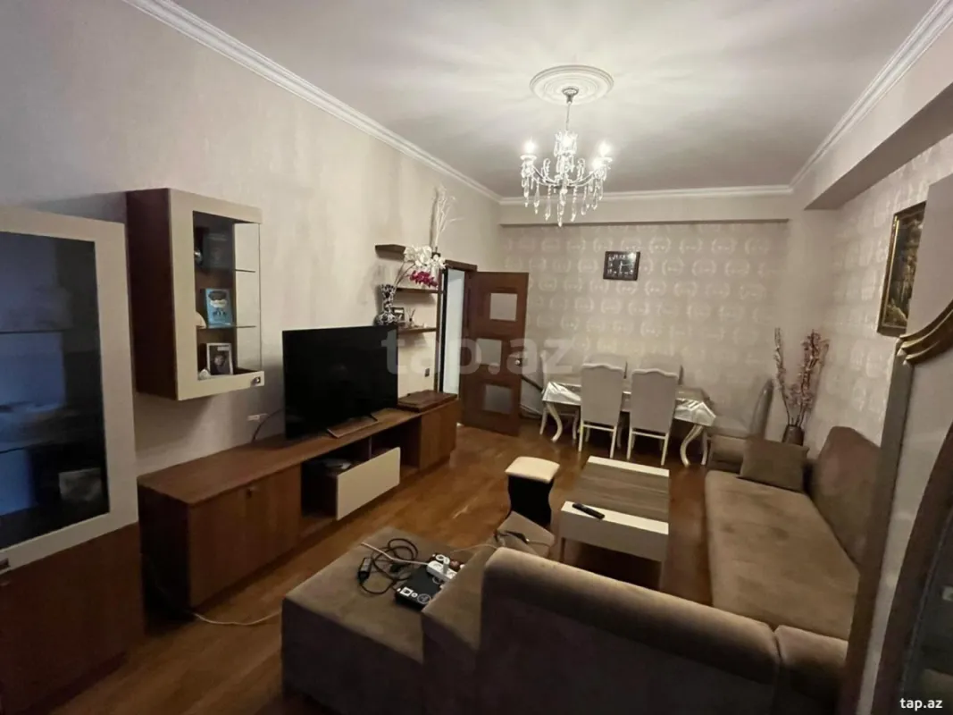 Kirayə verilir 2 otaqlı yeni tikili 70 m²