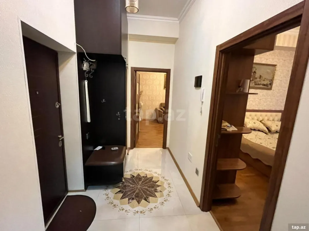Kirayə verilir 2 otaqlı yeni tikili 70 m²