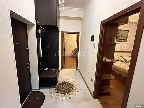 Kirayə verilir 2 otaqlı yeni tikili 70 m²