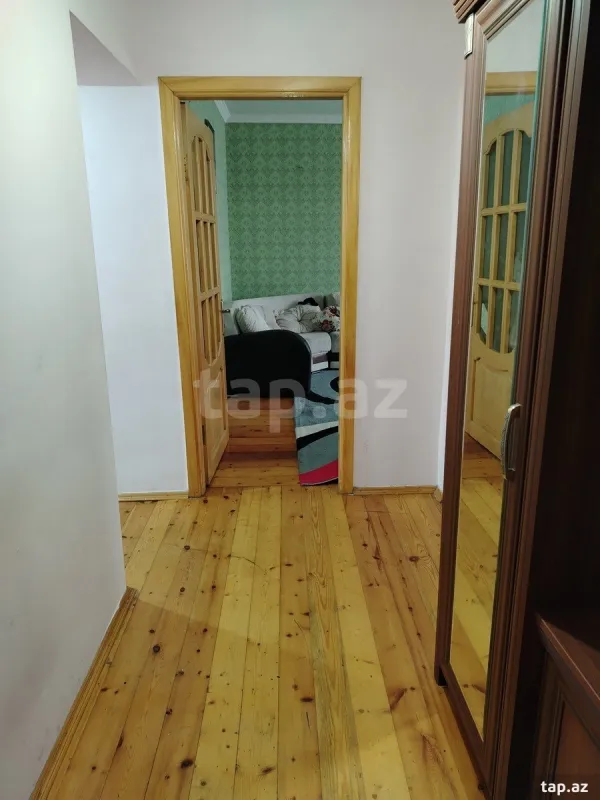 Satılır 5 otaqlı mənzil 110 m²