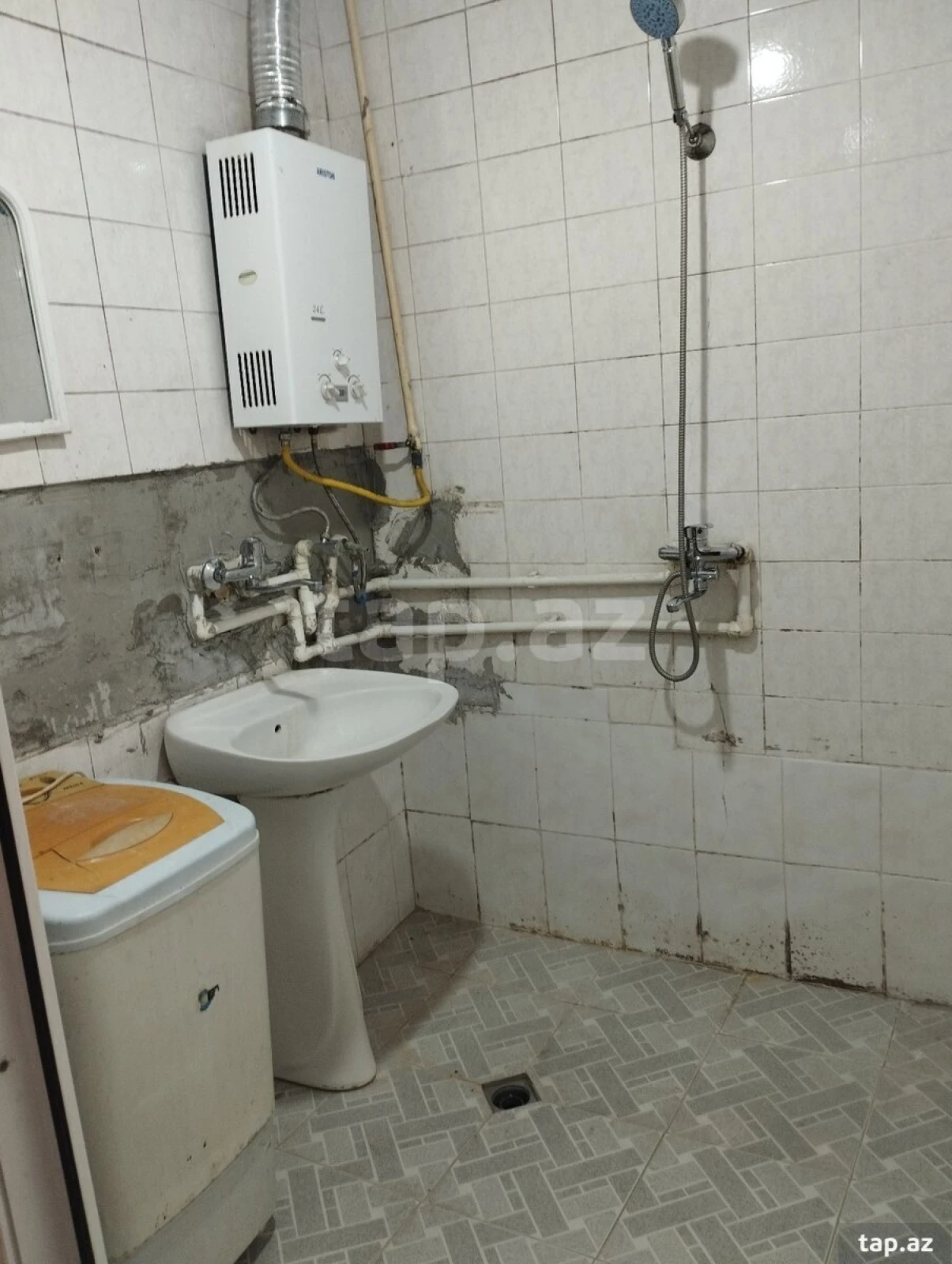 Kirayə verilir 2 otaqlı mənzil 44 m²
