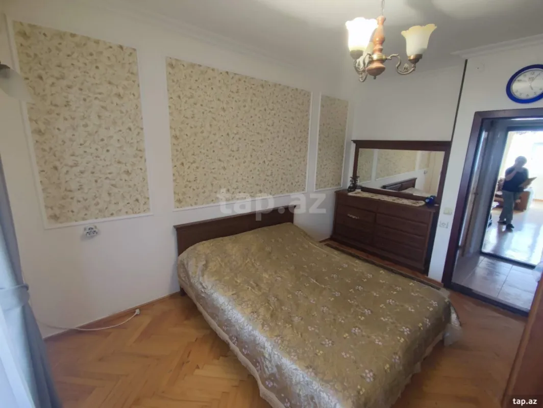 Kirayə verilir 2 otaqlı mənzil 60 m²