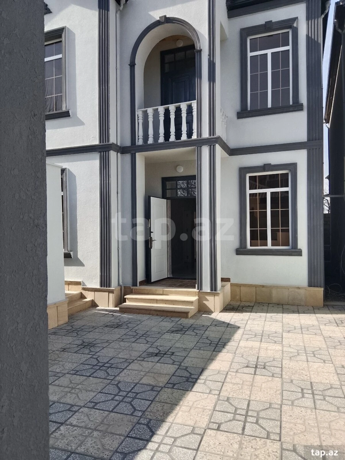 Satılır 5 otaqlı həyət evi 170 m²