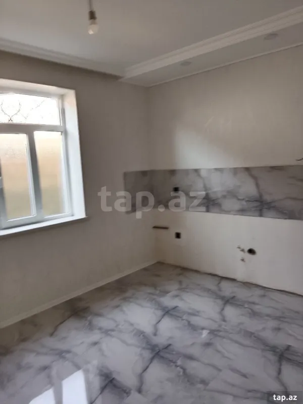 Satılır 5 otaqlı həyət evi 170 m²