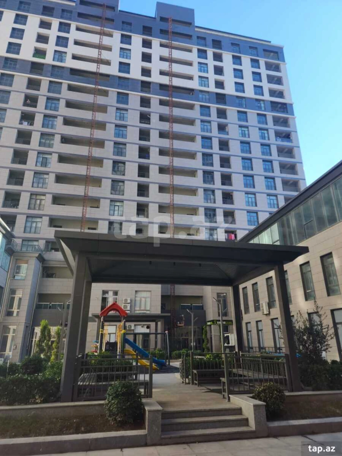 Satılır 2 otaqlı yeni tikili 56 m²