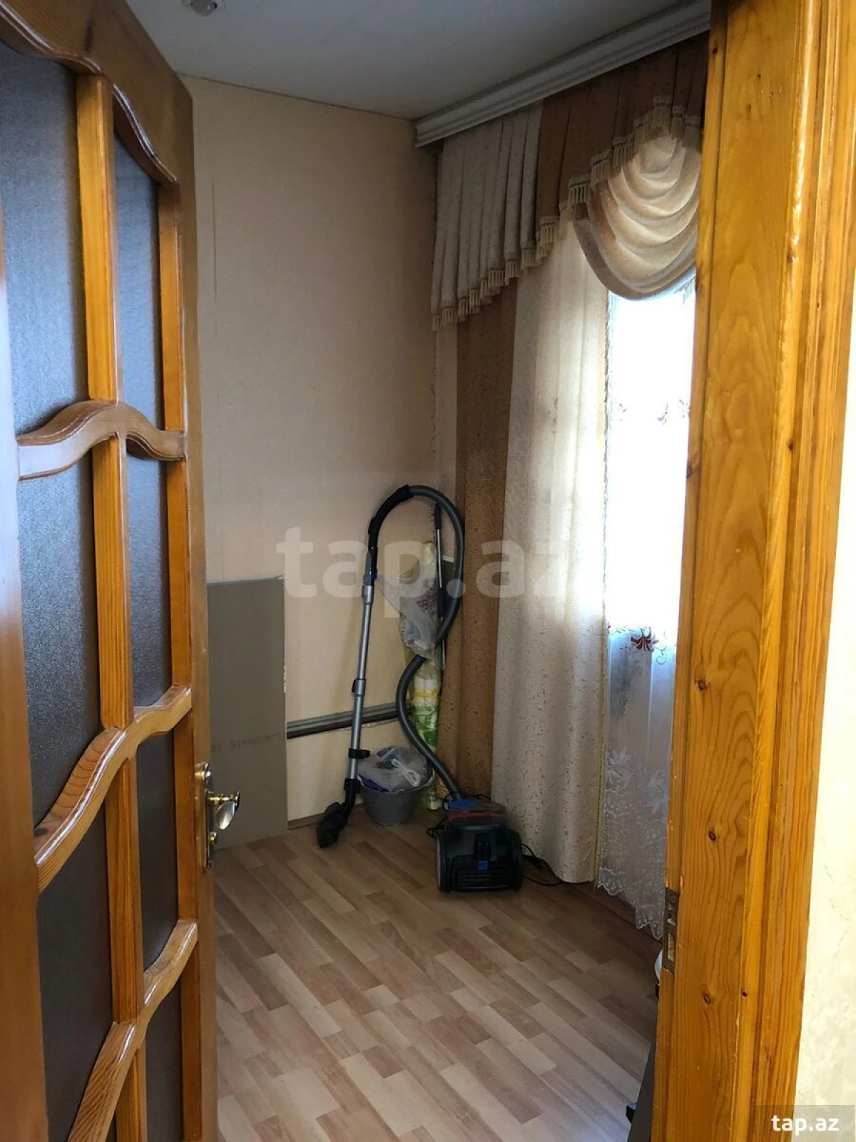 Satılır 4 otaqlı mənzil 60 m²