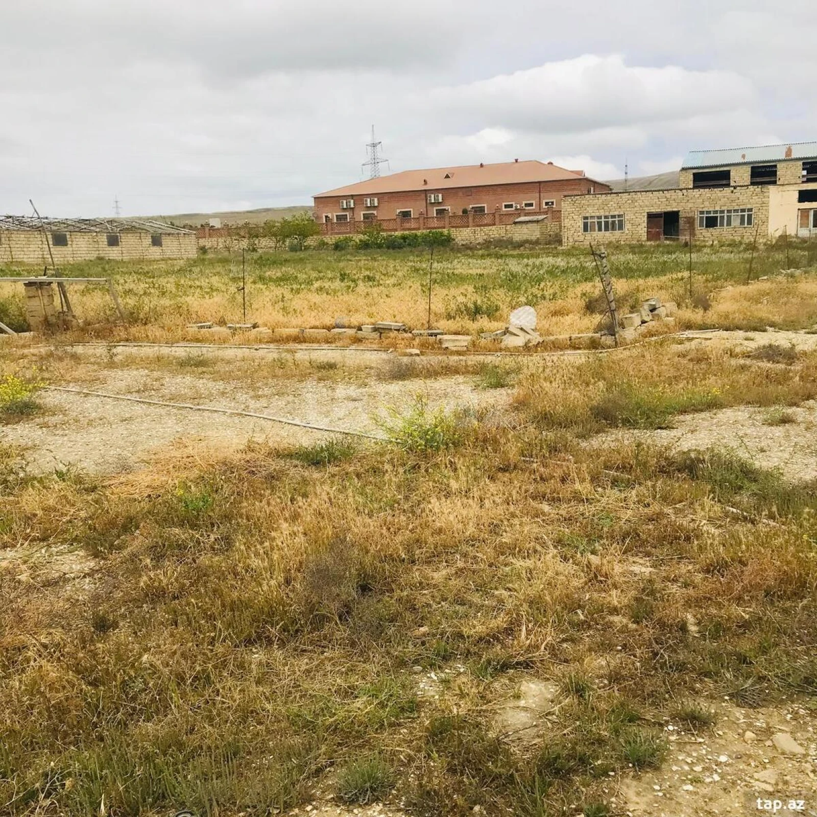 Satılır torpaq sahəsi