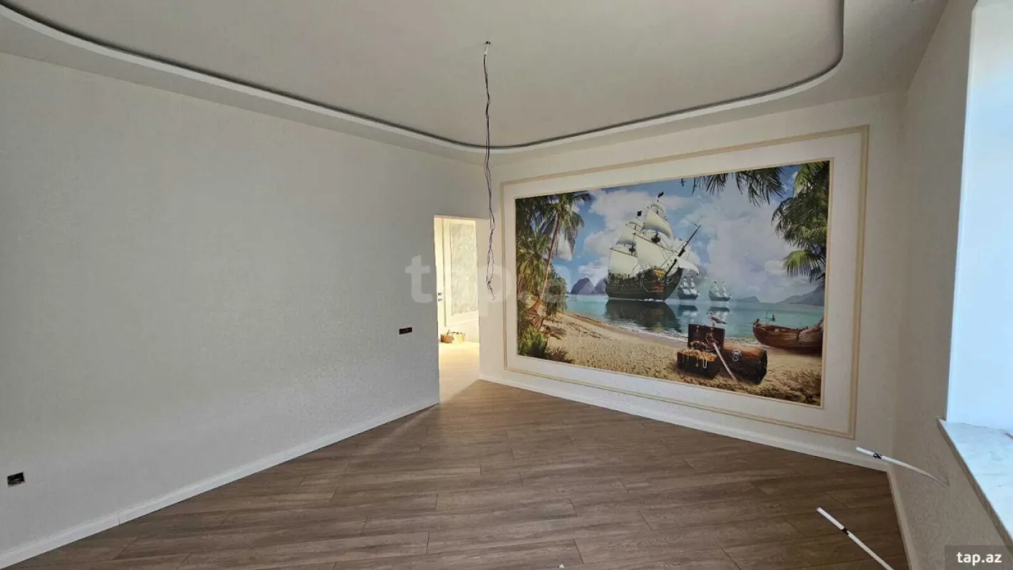 Satılır 5 otaqlı həyət evi 200 m²