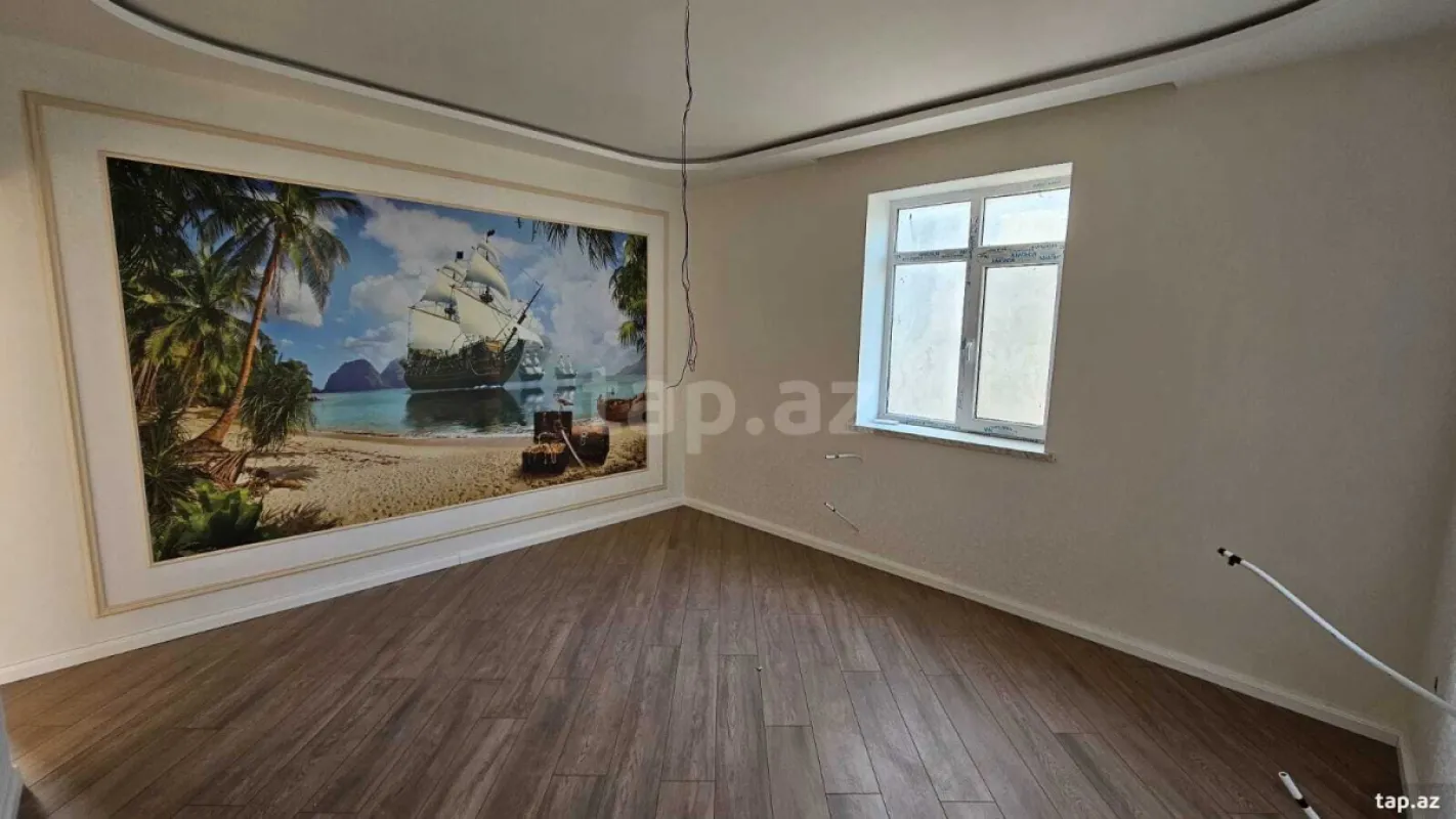 Satılır 5 otaqlı həyət evi 200 m²