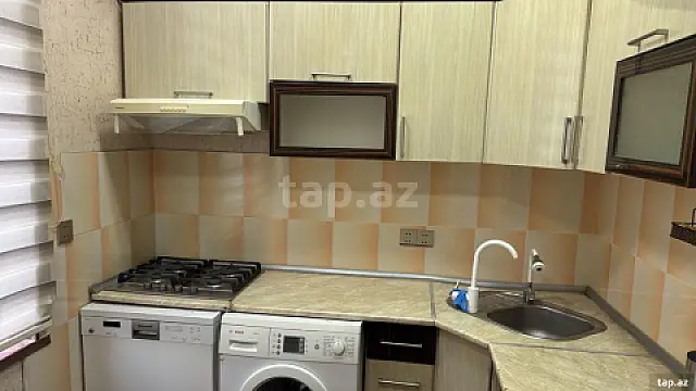 Kirayə verilir 3 otaqlı mənzil 100 m²