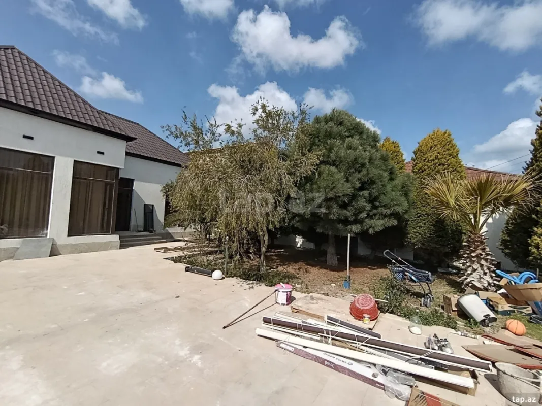 Satılır 4 otaqlı həyət evi 150 m²