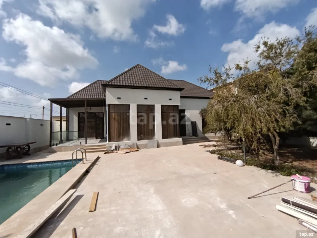 Satılır 4 otaqlı həyət evi 150 m²