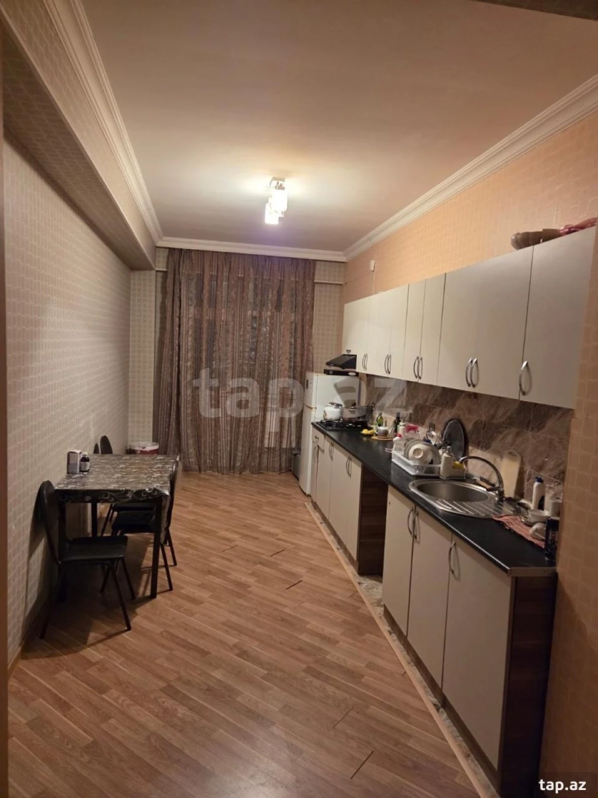 Satılır 3 otaqlı yeni tikili 133 m²