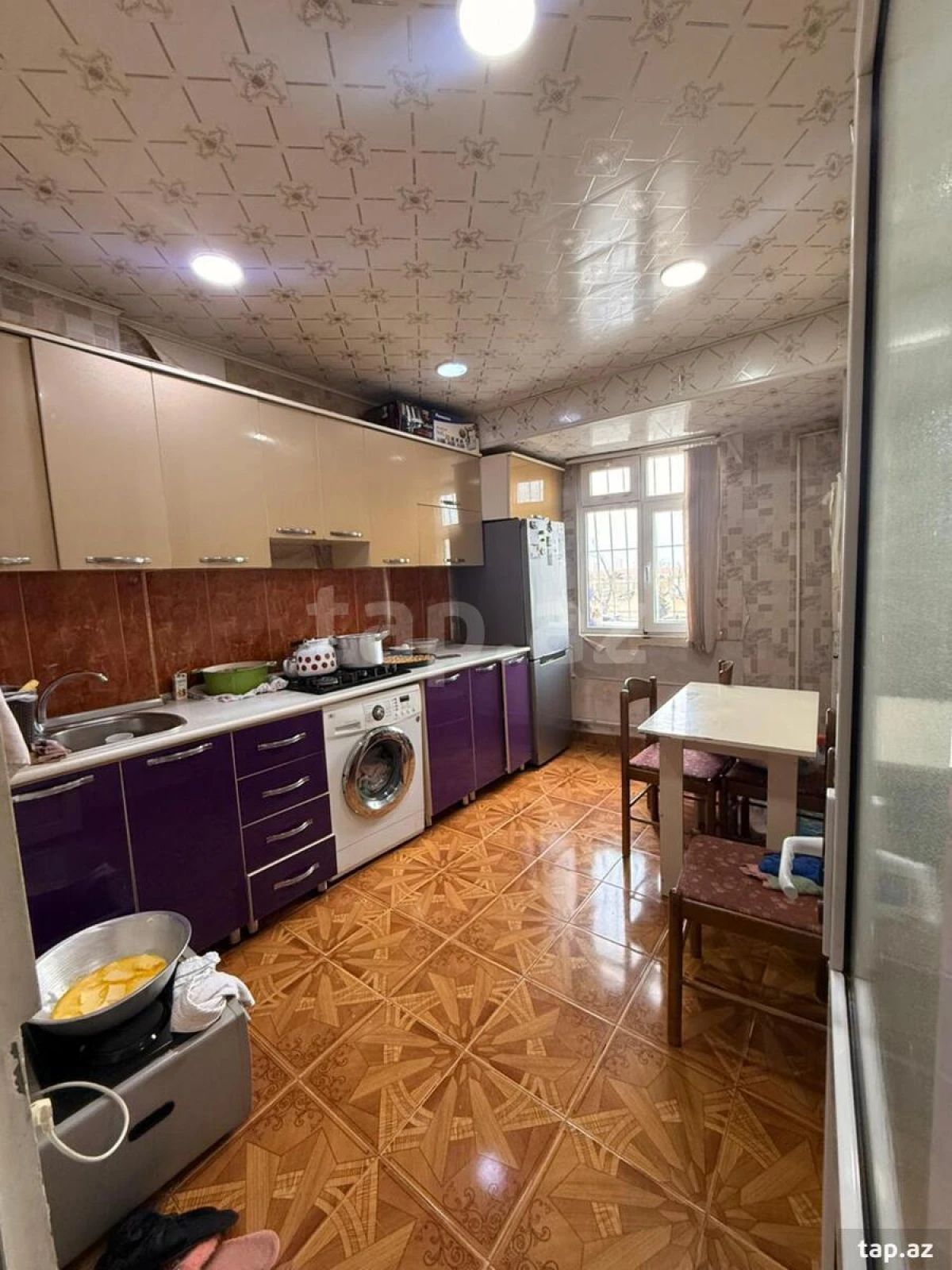 Satılır 4 otaqlı mənzil 104 m²